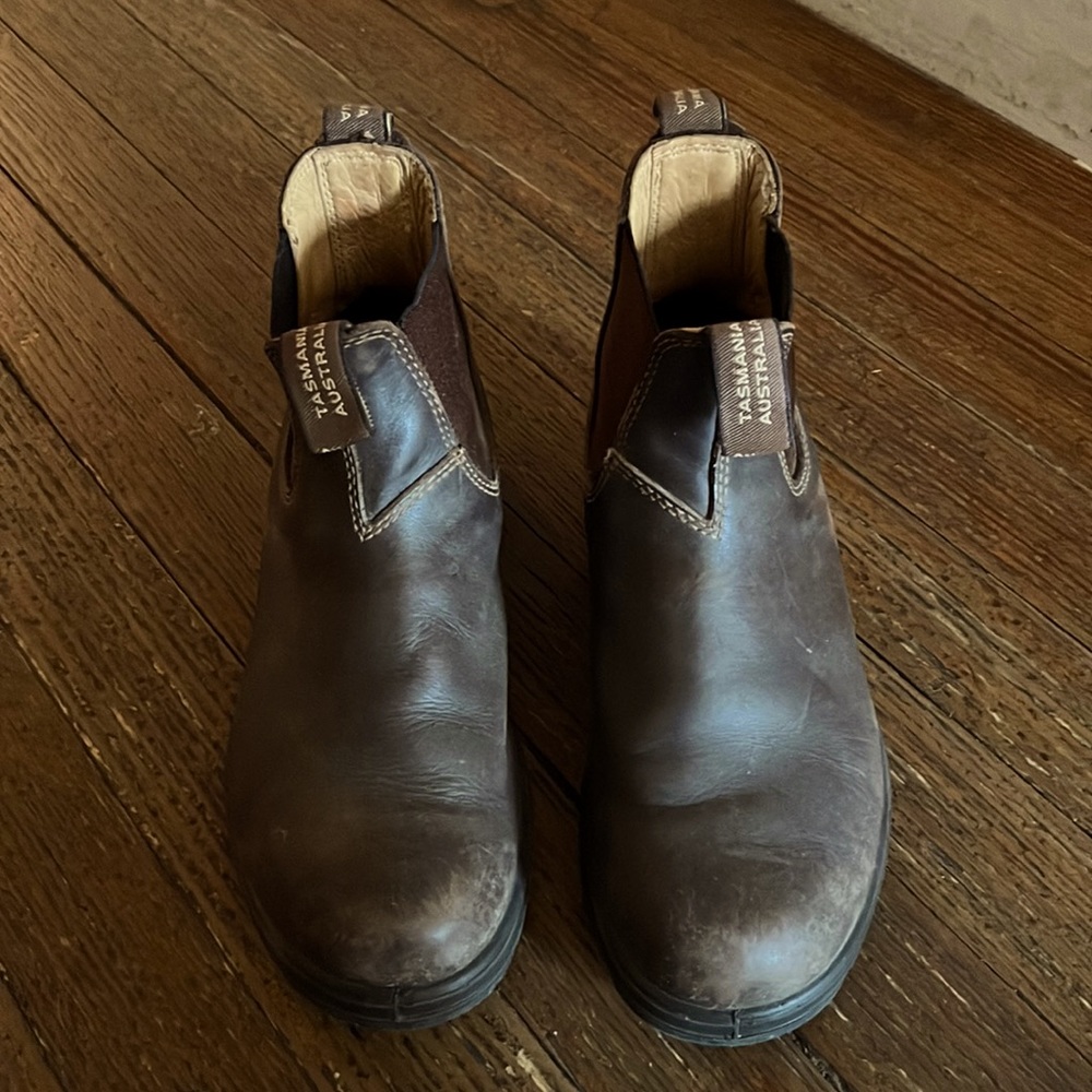 Blundstone Chelsea boots